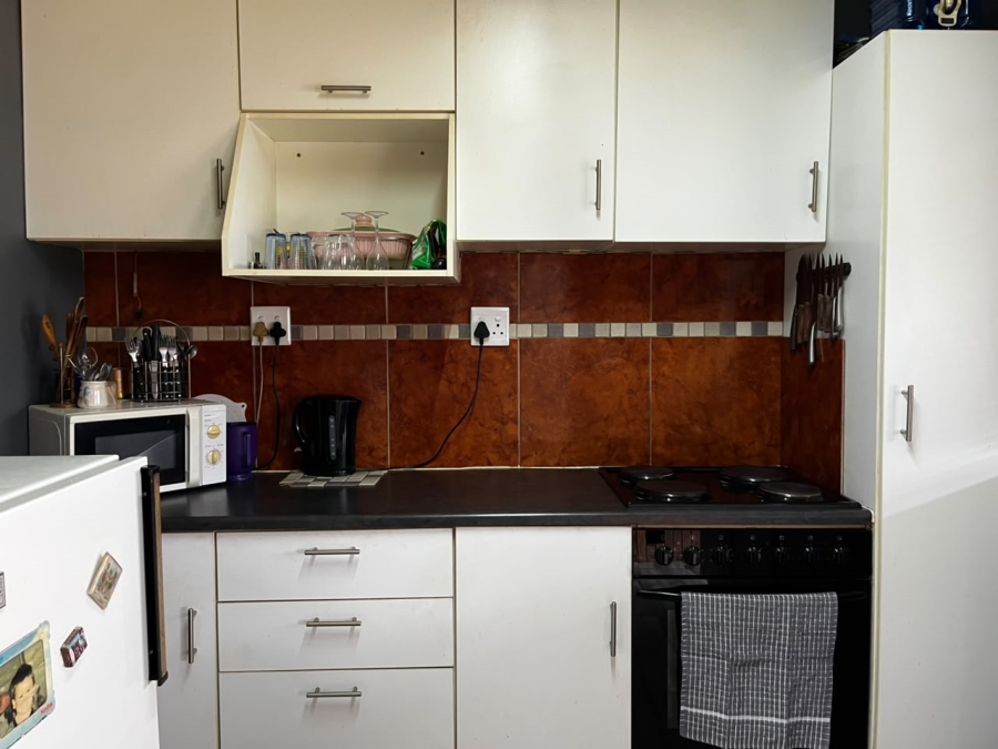 3 Bedroom Property for Sale in Roosheuwel North West